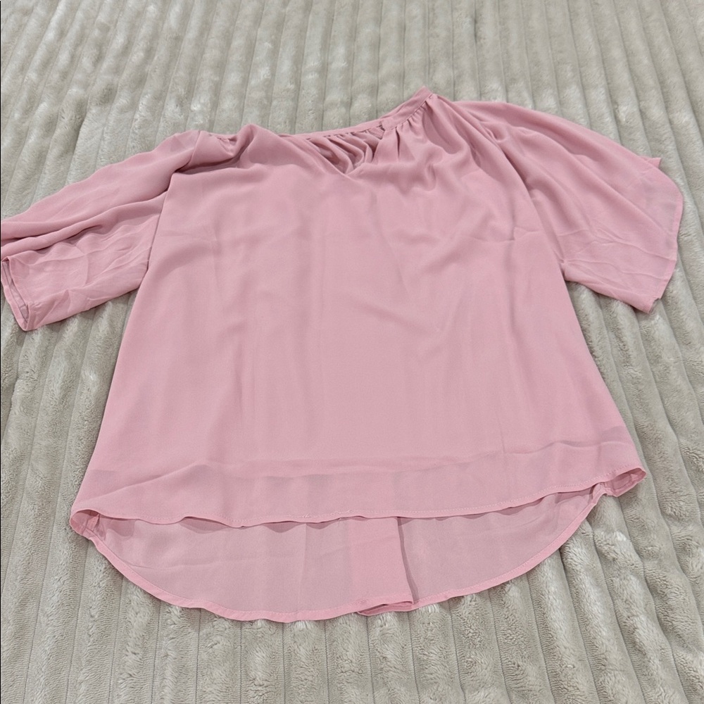 Light Pink Women's Blouse - Soft V-Neck Short Sleeve Top